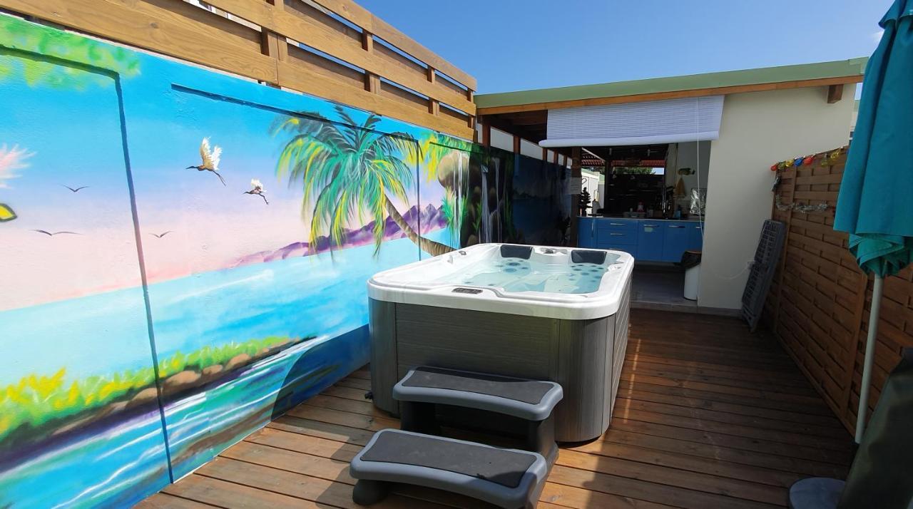 "Chez Claudia "Charmant Logement Avec Jacuzzi Privatif En Toute Intimite Sur Belle Terrasse Exterieure En Bois Et Piscine Courcelles エクステリア 写真