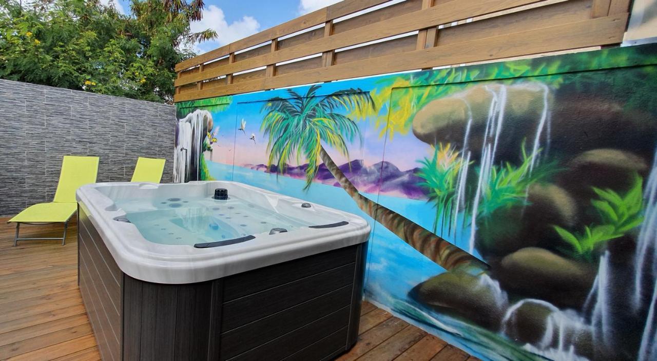 "Chez Claudia "Charmant Logement Avec Jacuzzi Privatif En Toute Intimite Sur Belle Terrasse Exterieure En Bois Et Piscine Courcelles エクステリア 写真