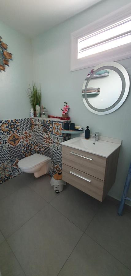"Chez Claudia "Charmant Logement Avec Jacuzzi Privatif En Toute Intimite Sur Belle Terrasse Exterieure En Bois Et Piscine Courcelles エクステリア 写真