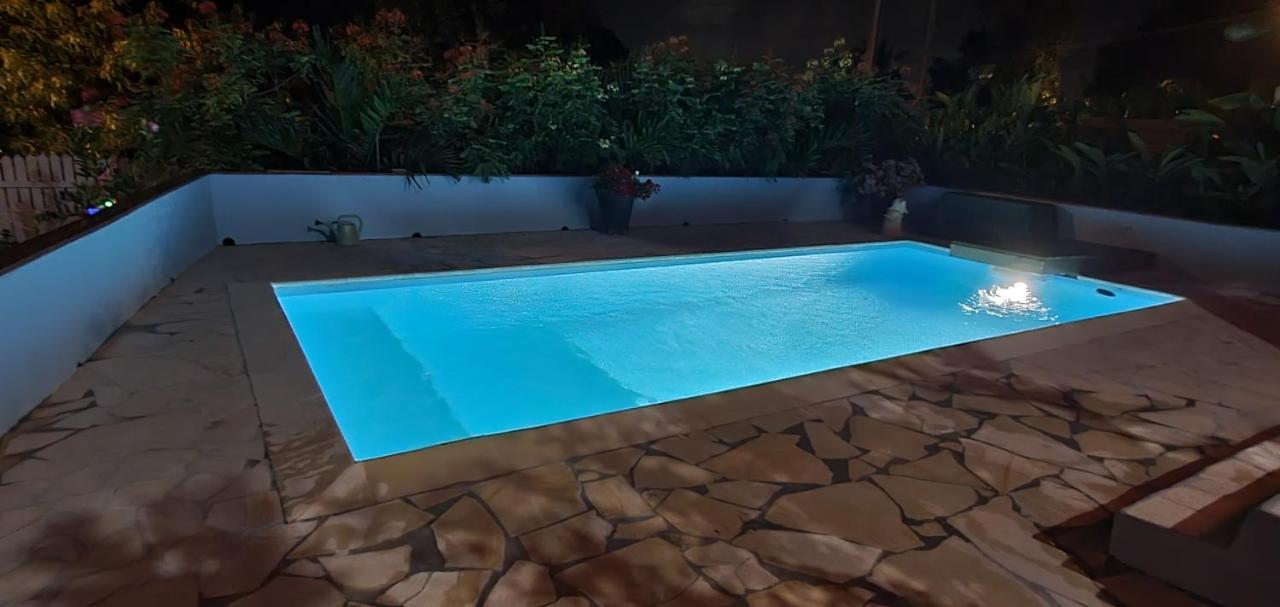 "Chez Claudia "Charmant Logement Avec Jacuzzi Privatif En Toute Intimite Sur Belle Terrasse Exterieure En Bois Et Piscine Courcelles エクステリア 写真