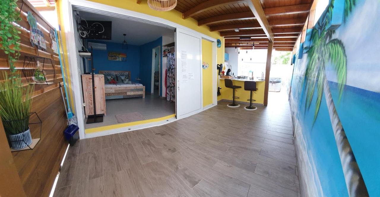 "Chez Claudia "Charmant Logement Avec Jacuzzi Privatif En Toute Intimite Sur Belle Terrasse Exterieure En Bois Et Piscine Courcelles エクステリア 写真