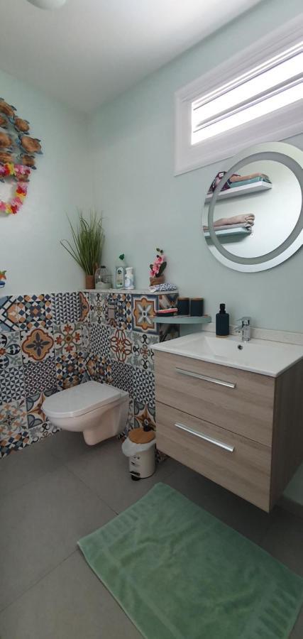 "Chez Claudia "Charmant Logement Avec Jacuzzi Privatif En Toute Intimite Sur Belle Terrasse Exterieure En Bois Et Piscine Courcelles エクステリア 写真