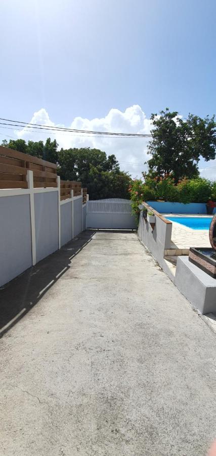 "Chez Claudia "Charmant Logement Avec Jacuzzi Privatif En Toute Intimite Sur Belle Terrasse Exterieure En Bois Et Piscine Courcelles エクステリア 写真